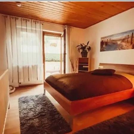 Beautiful In Kasbach-ohlenberg With Balcony * Kasbach-Ohlenberg